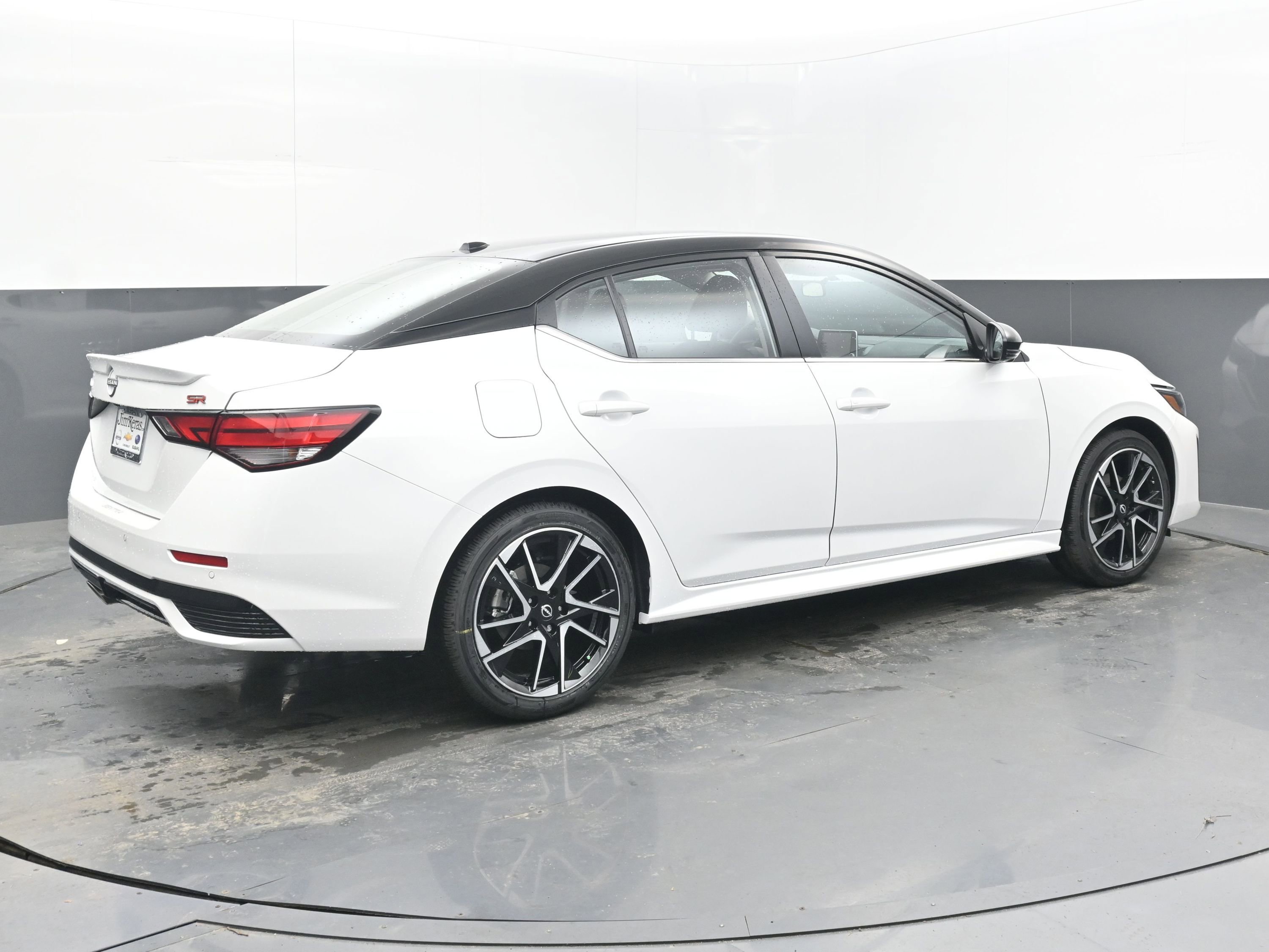 New 2025 Nissan Sentra SR w/ SR Premium Package image 7