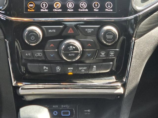 Used 2019 Jeep Grand Cherokee Altitude image 19