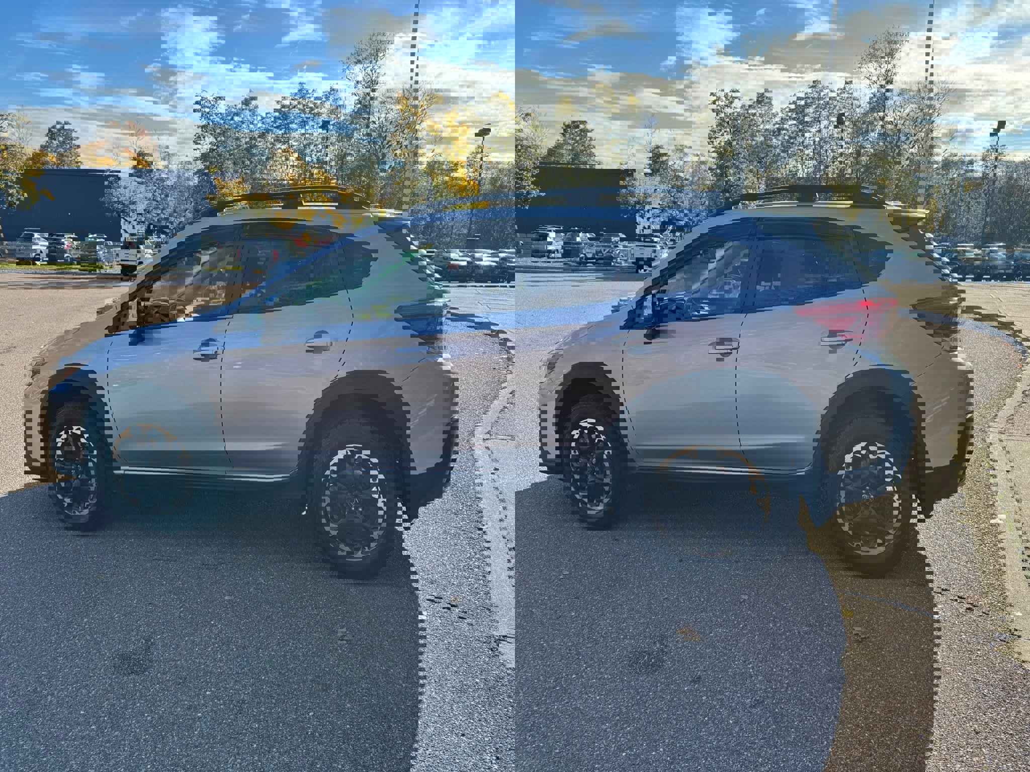 Used 2021 Subaru Crosstrek 2.0i Premium image 4