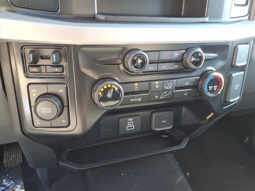 New 2026 Ford F250 XLT w/ FX4 Off-Road Package image 21