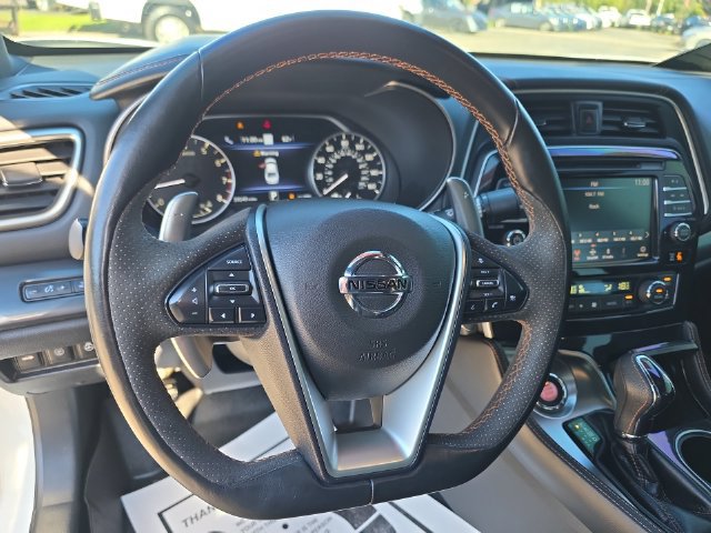 Used 2022 Nissan Maxima SR FWD image 14