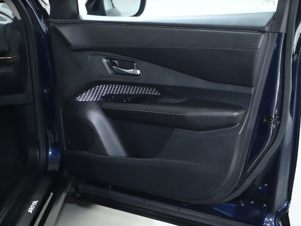 Certified 2024 Nissan Ariya AWD image 31