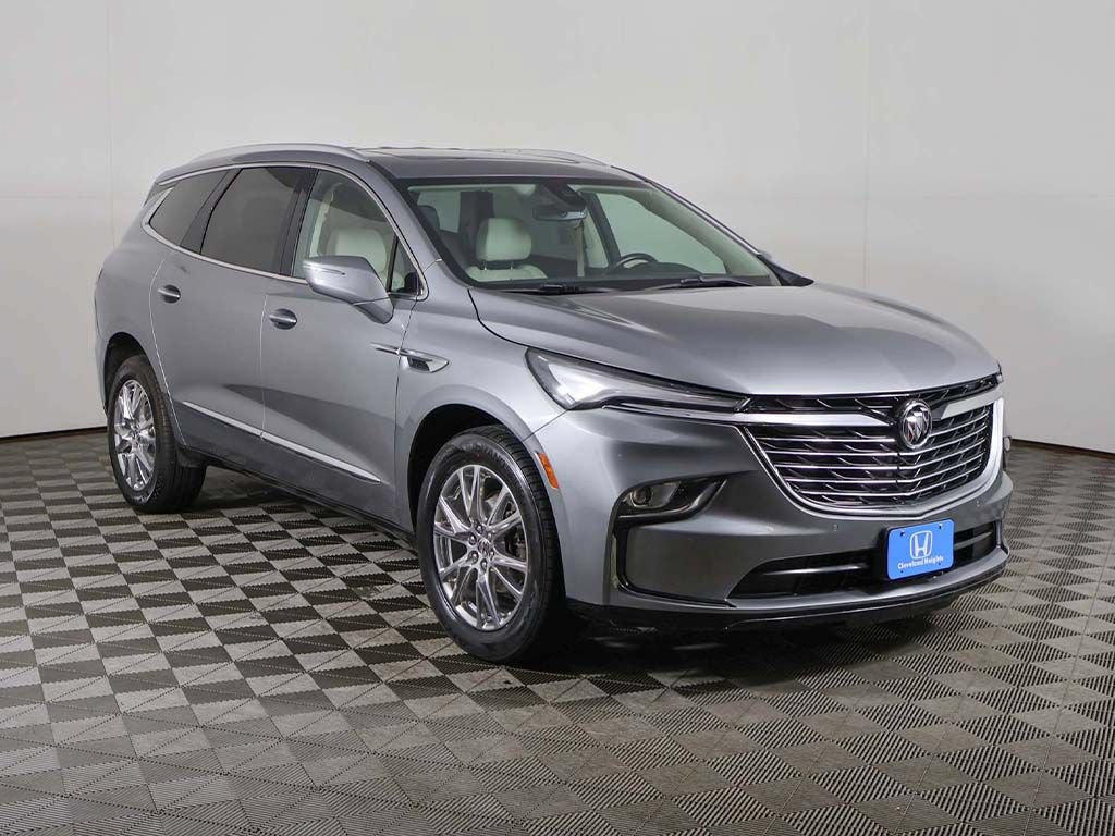 Used 2023 Buick Enclave Essence w/ Experience Buick Package AWD/4WD image 2