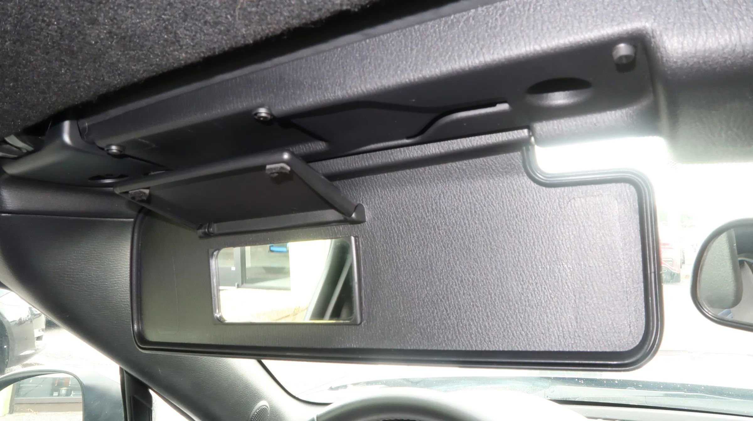 Used 2017 MAZDA MX-5 Miata Club image 38