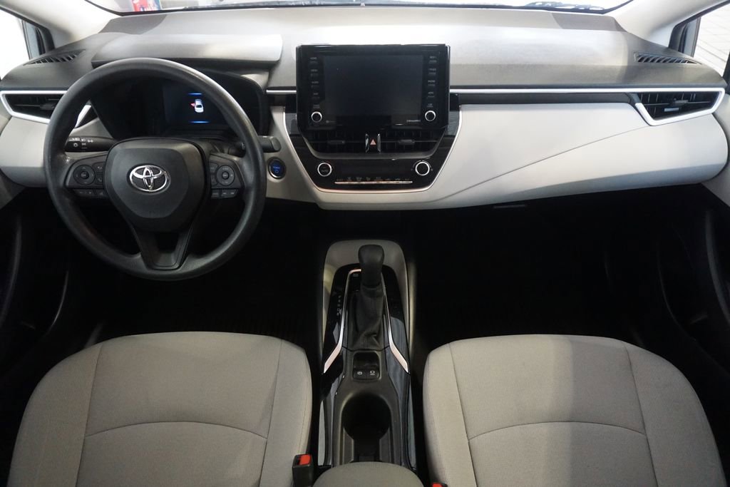 Used 2022 Toyota Corolla LE FWD image 22