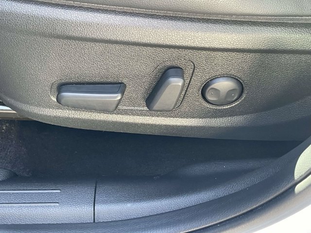 Certified 2023 Hyundai Santa Fe SEL w/ Premium Package FWD image 17