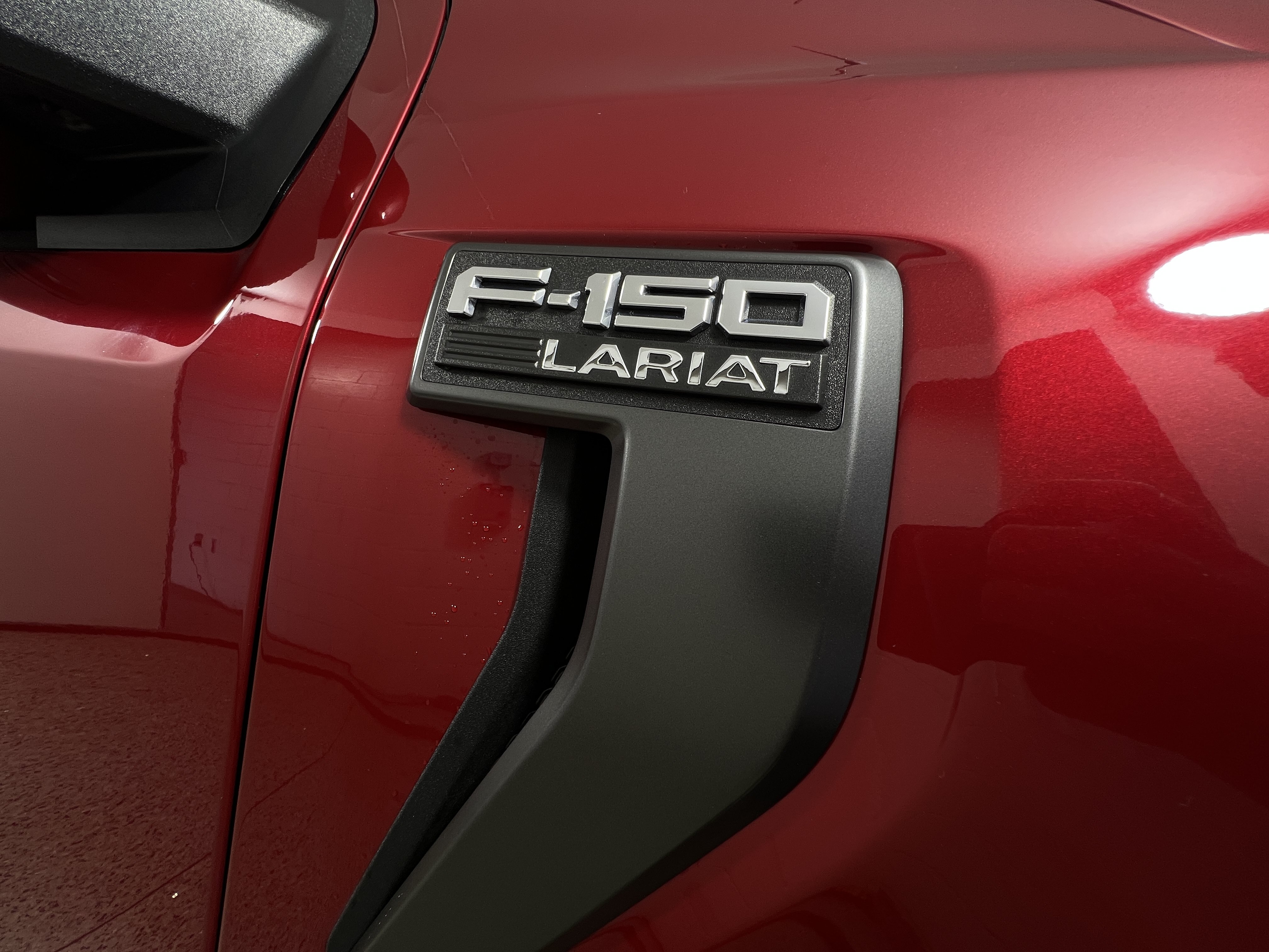 Used 2023 Ford F150 Lariat AWD/4WD image 9