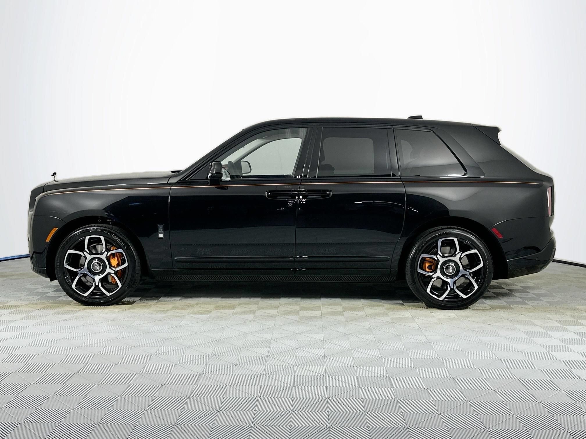New 2026 Rolls-Royce Cullinan Black Badge AWD/4WD image 3