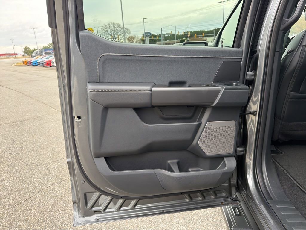 New 2025 Ford F150 Lariat w/ Equipment Group 501A Mid image 16