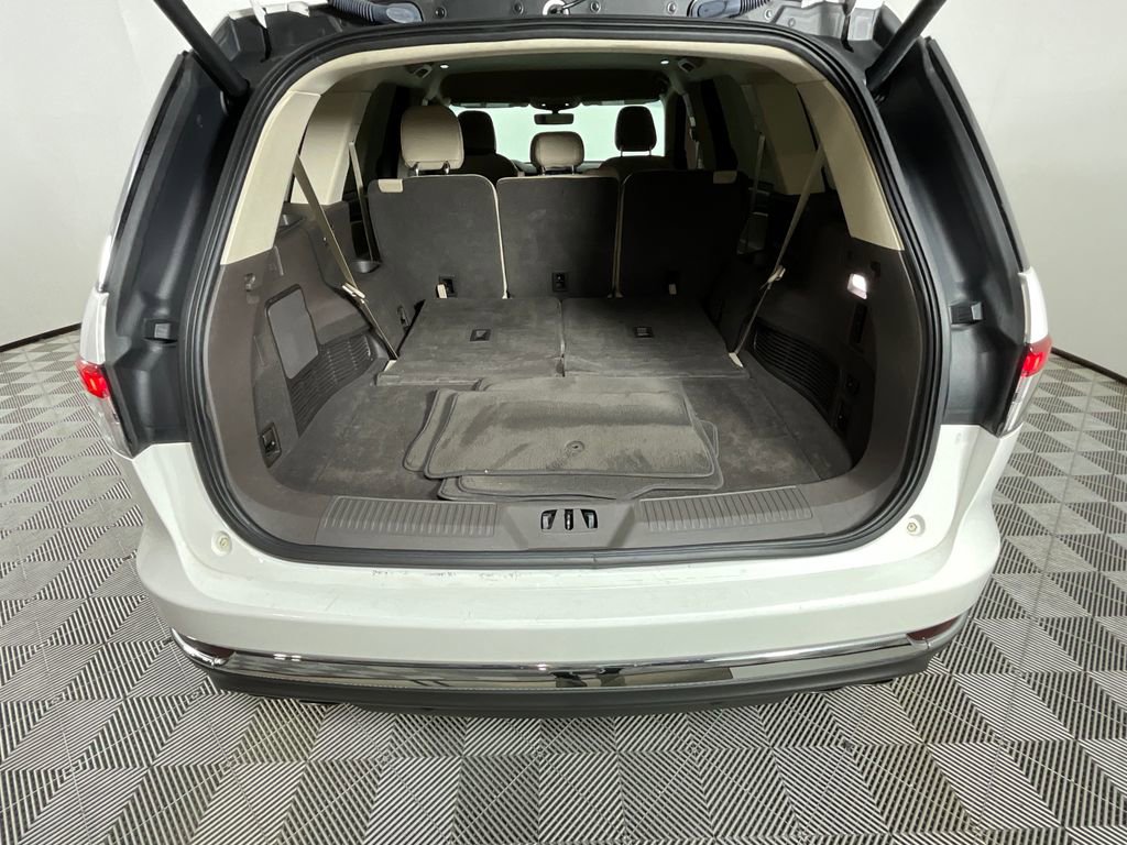 Used 2021 Lincoln Aviator 2WD image 27