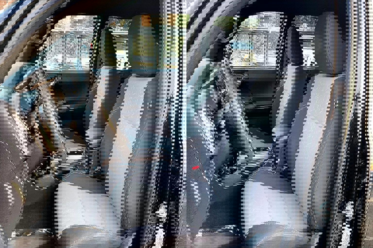 Used 2020 Toyota Tacoma TRD Off-Road w/ Technology Package image 23