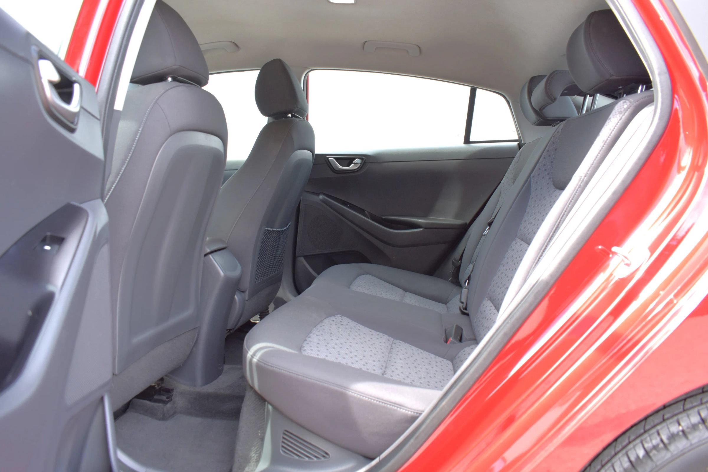 Used 2019 Hyundai Ioniq Blue FWD image 24