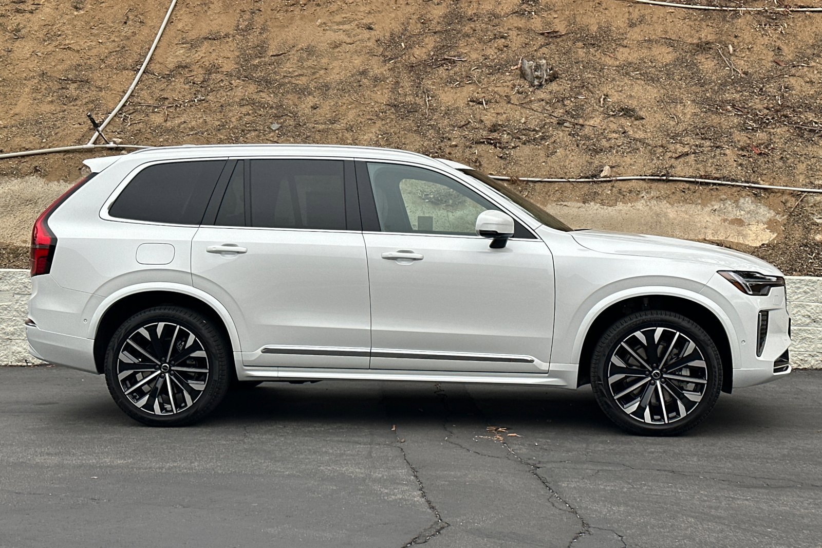 New 2026 Volvo XC90 B6 Plus image 4
