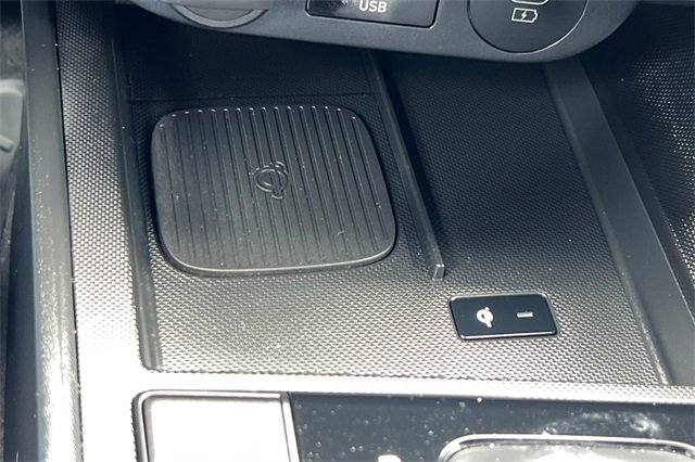 Used 2025 Hyundai Elantra Sport image 35