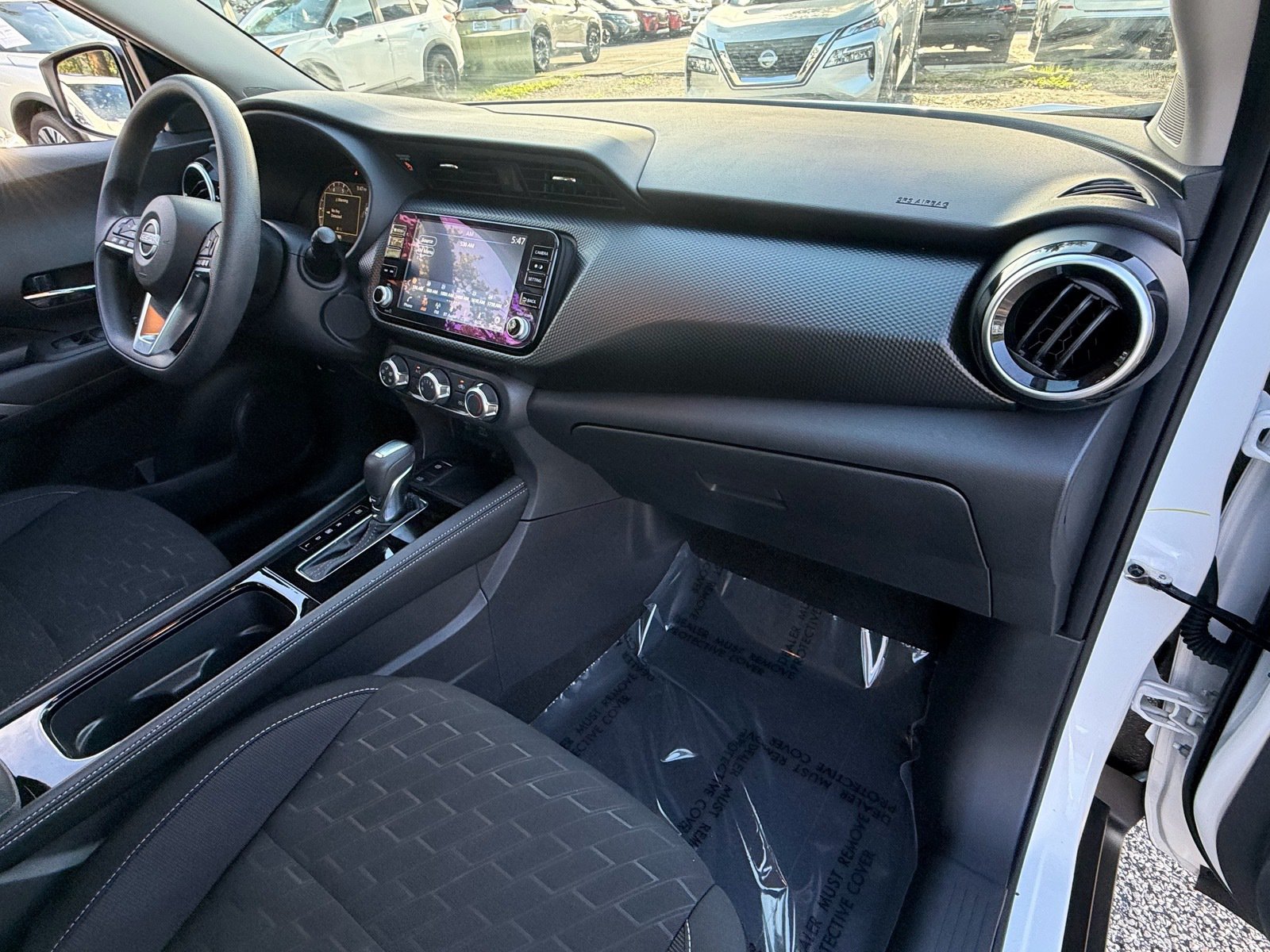 Used 2024 Nissan Kicks SV FWD image 18