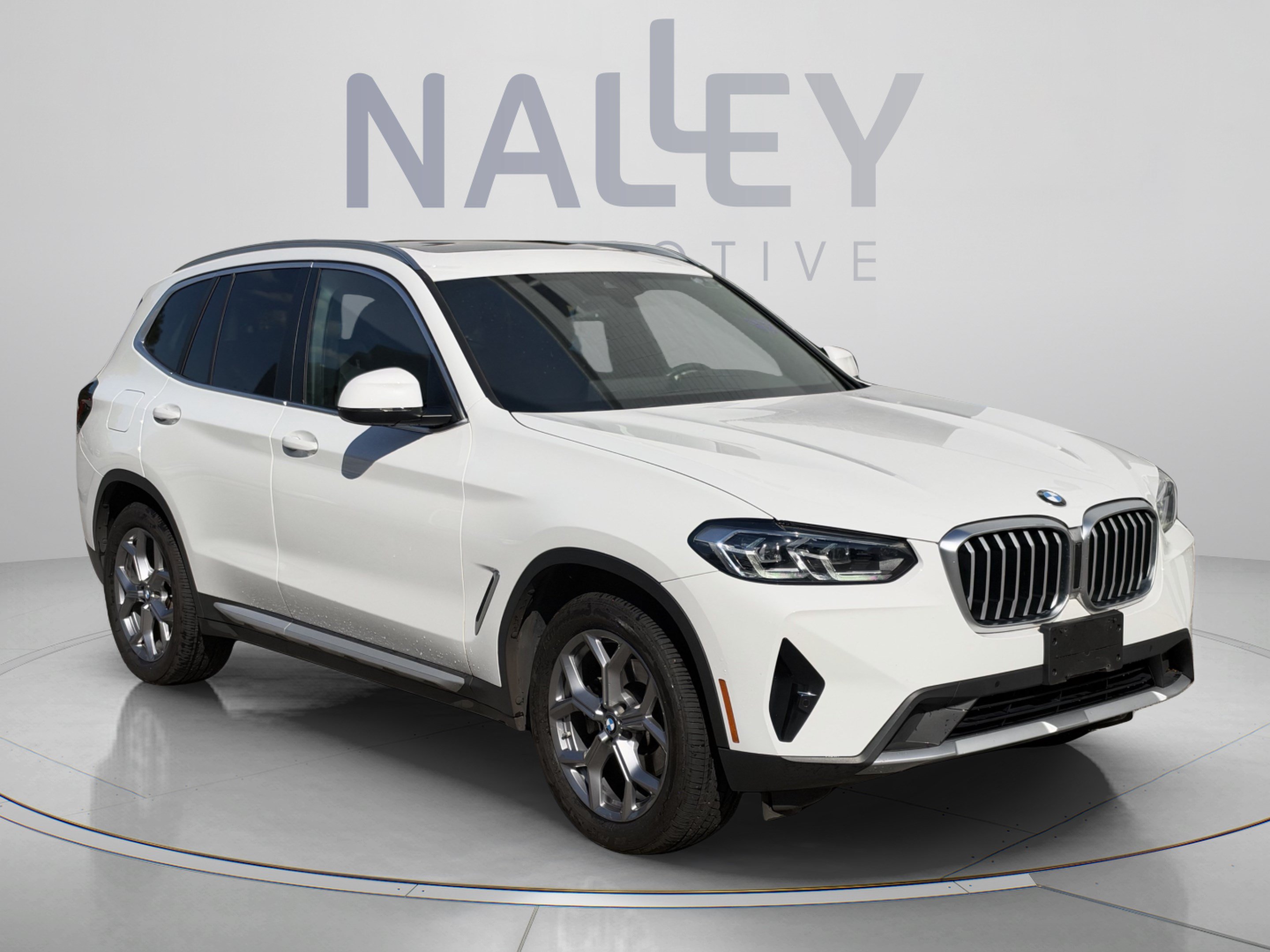 Used 2023 BMW X3 xDrive30i w/ Premium Package AWD/4WD image 5