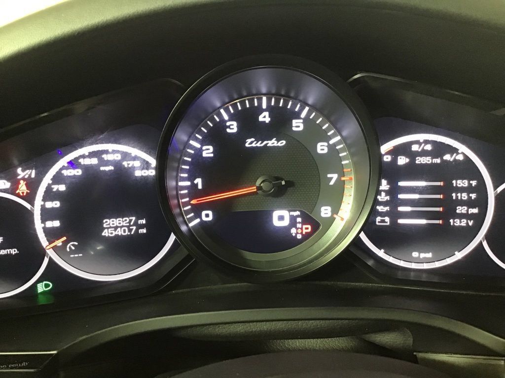 Certified 2020 Porsche Cayenne Turbo AWD/4WD image 31