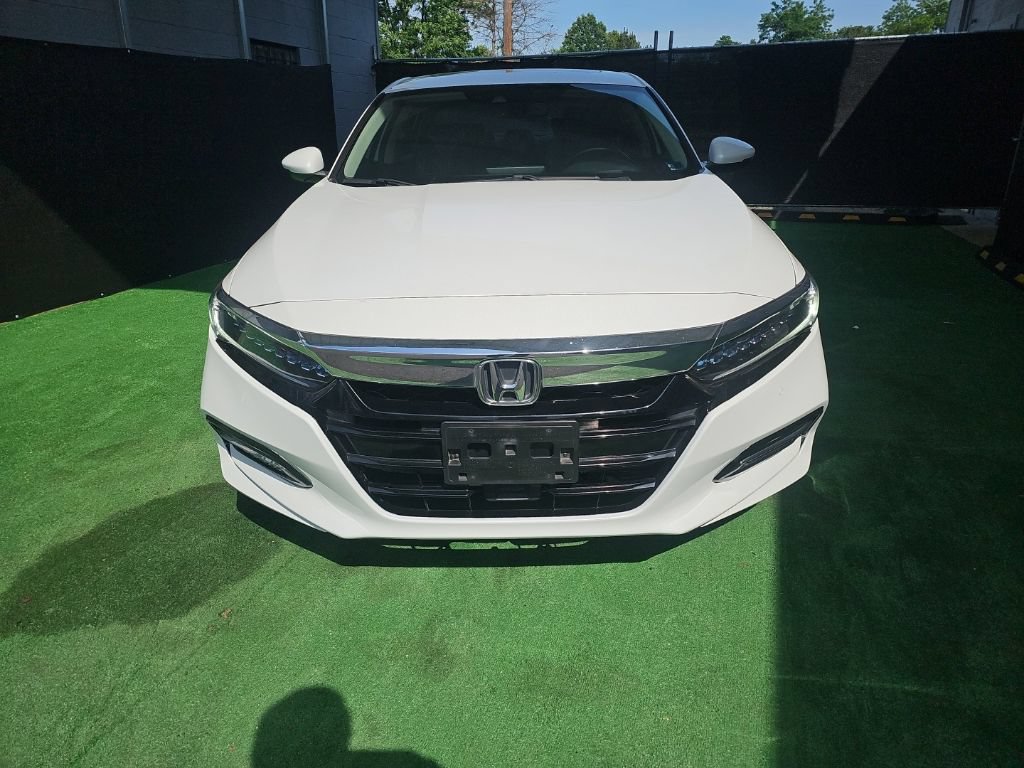 Used 2019 Honda Accord Touring image 10