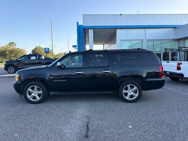 Used 2012 Chevrolet Suburban LT w/ Texas Edition RWD image 8