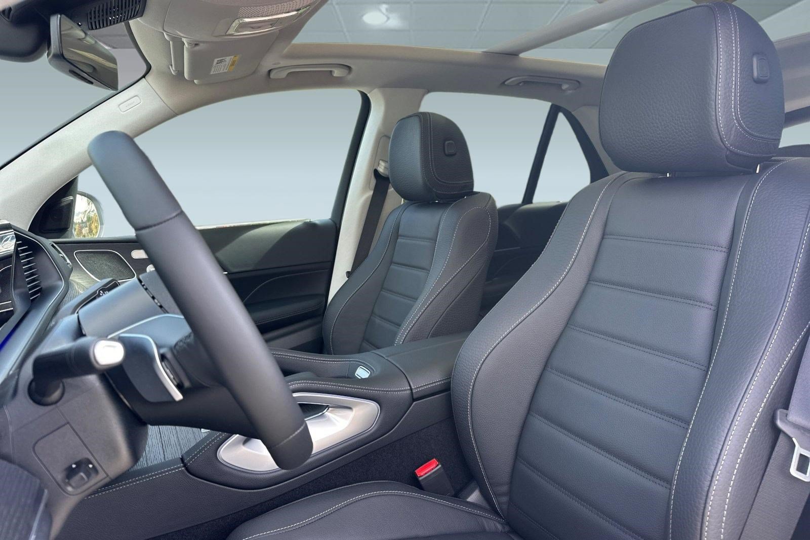 New 2026 Mercedes-Benz GLE 450e 4MATIC image 5