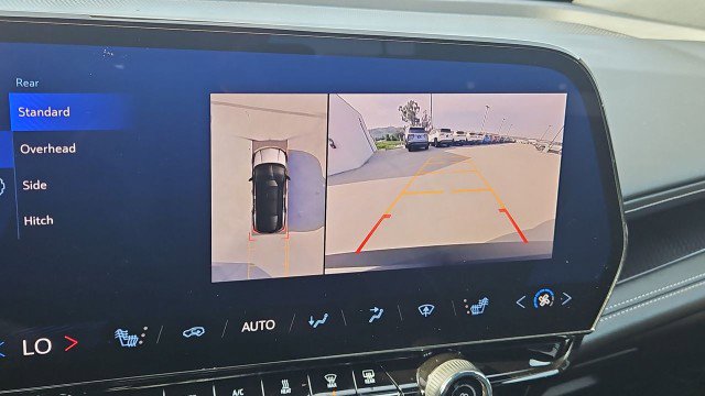 Used 2024 Chevrolet Blazer EV LT image 15