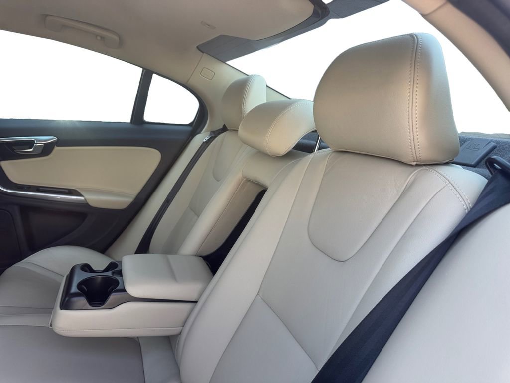 Used 2018 Volvo S60 T5 Dynamic w/ Protection Package AWD/4WD image 24