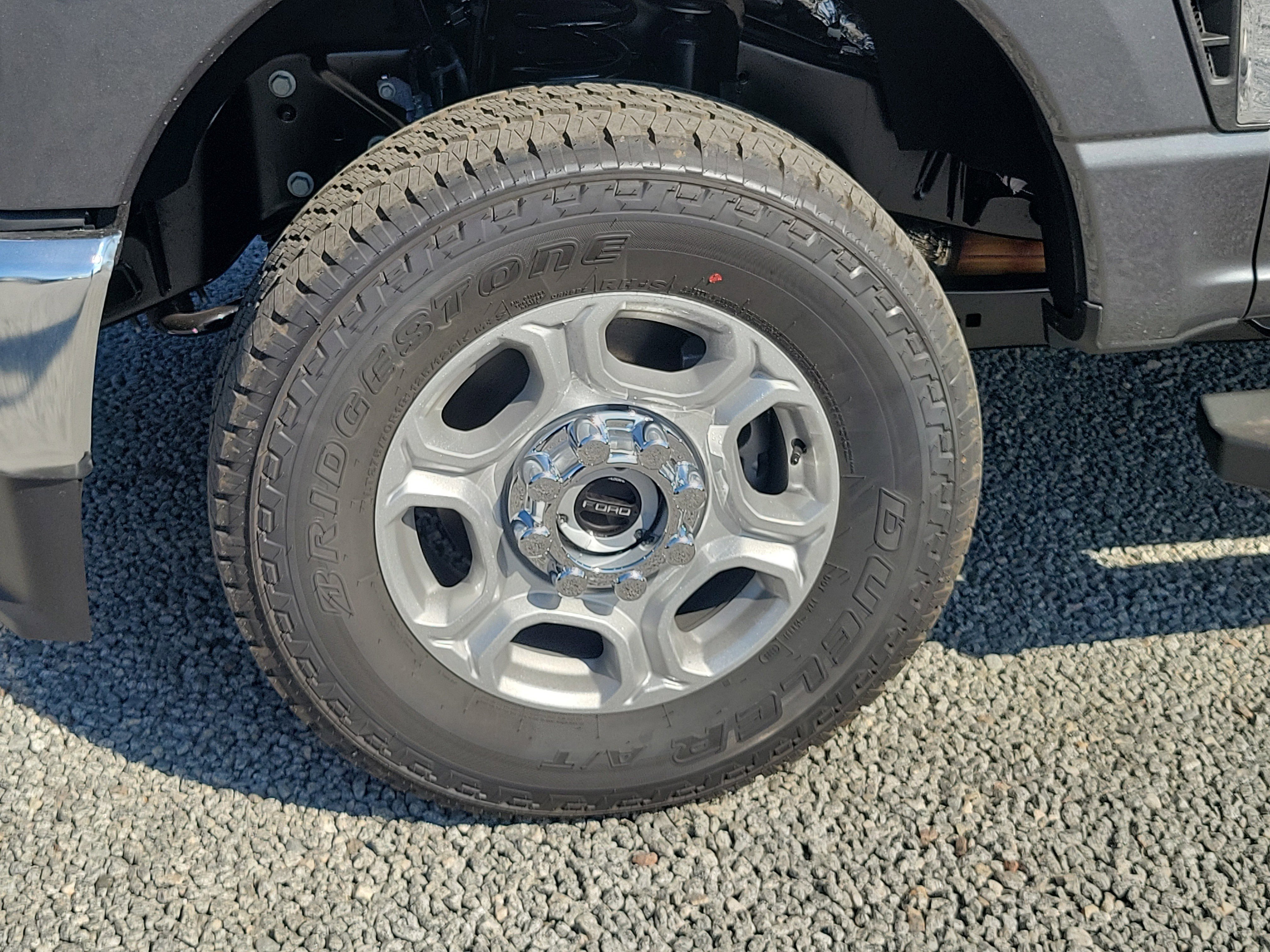 New 2026 Ford F350 XLT w/ FX4 Off-Road Package image 5