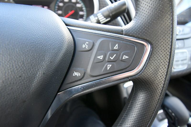 Used 2025 Chevrolet Malibu LT FWD image 23