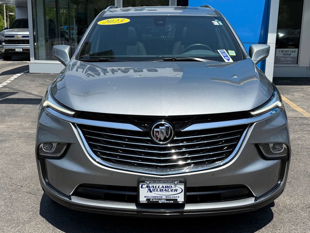 Used 2023 Buick Enclave Essence w/ Experience Buick Package AWD/4WD image 2