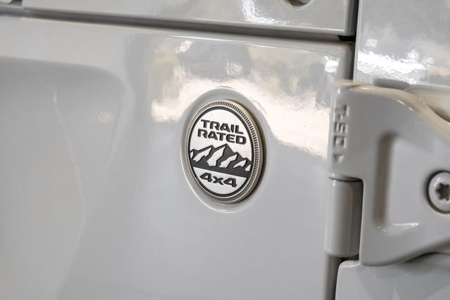 Used 2020 Jeep Gladiator Overland AWD/4WD image 46
