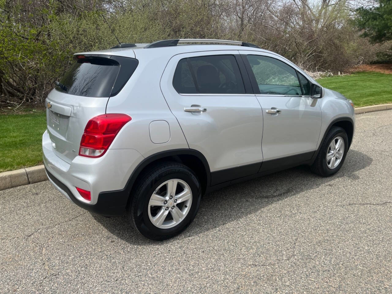 Used 2018 Chevrolet Trax LT w/ LT Convenience Package AWD/4WD image 7