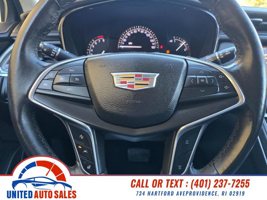 Used 2017 Cadillac XT5 Luxury w/ Driver Awareness Package image 17