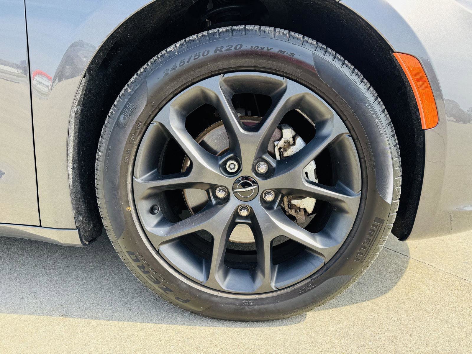 Used 2023 Chrysler Pacifica Touring-L w/ Uconnect Theater Family Group image 48