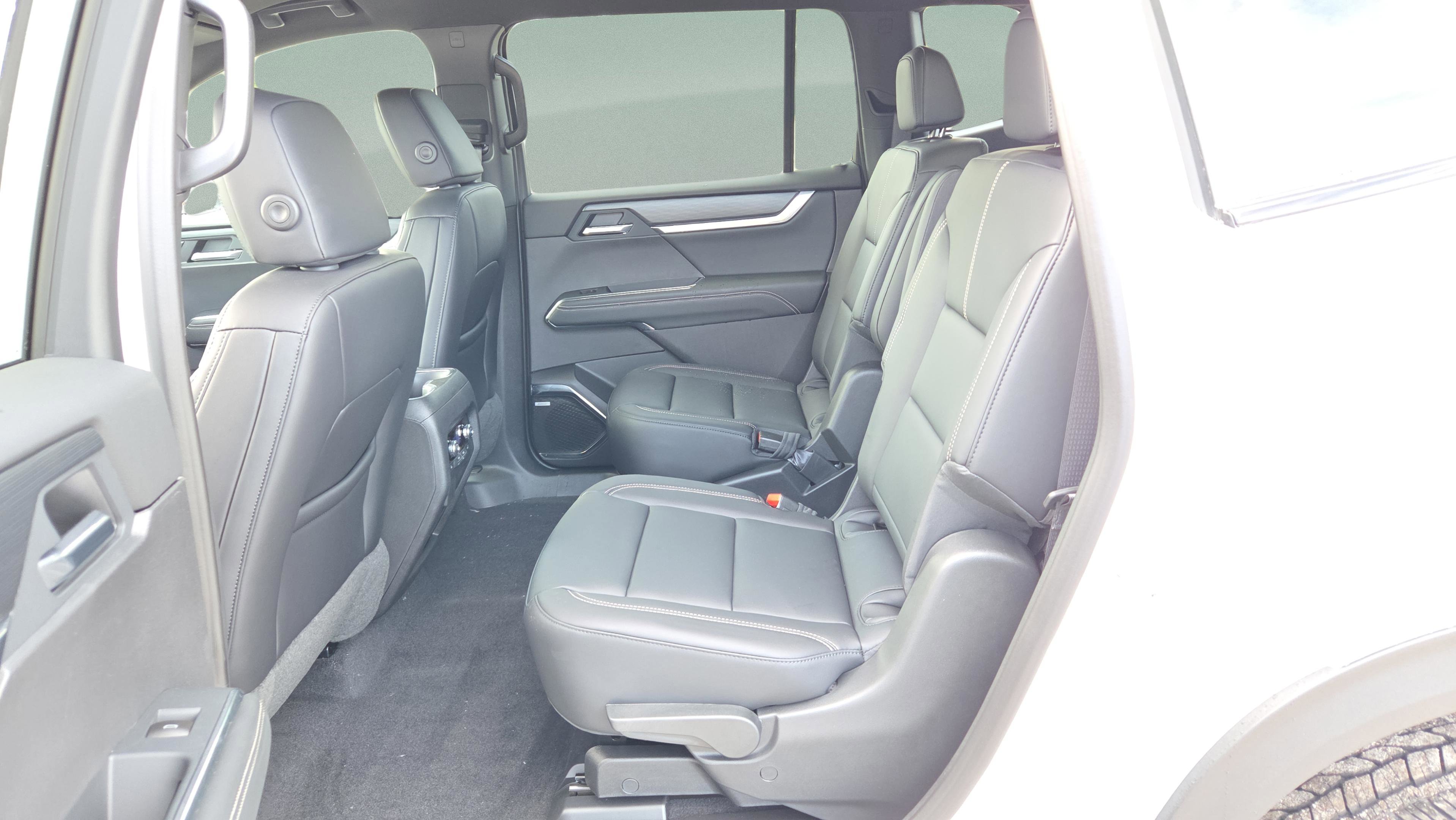 New 2026 GMC Acadia Elevation w/ Black Edition FWD image 24