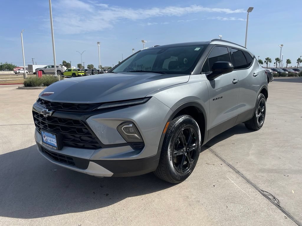 Used 2024 Chevrolet Blazer LT w/ Midnight/Sport Edition FWD image 3