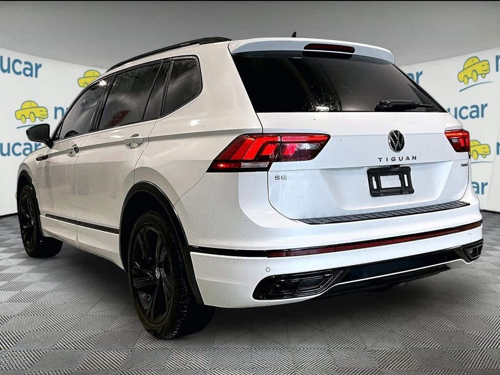 Used 2023 Volkswagen Tiguan SE R-Line AWD/4WD image 5