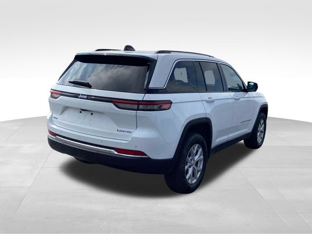 Used 2023 Jeep Grand Cherokee Limited AWD/4WD image 3