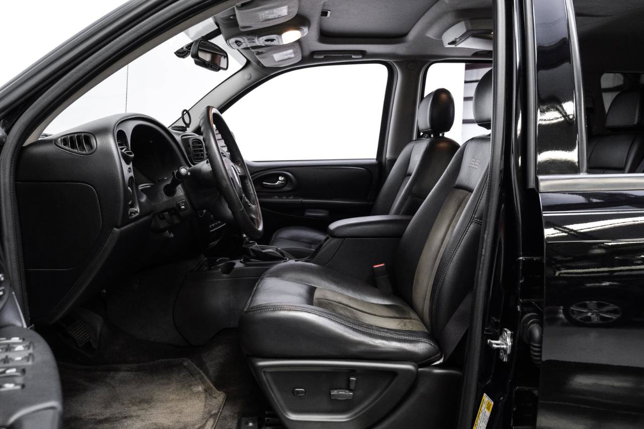 Used 2006 Chevrolet TrailBlazer LT w/ SS Package image 4