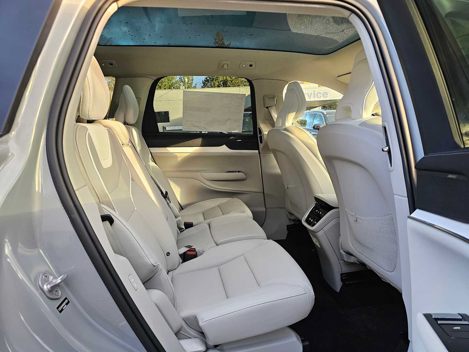 New 2025 Volvo EX90 Plus AWD/4WD image 12