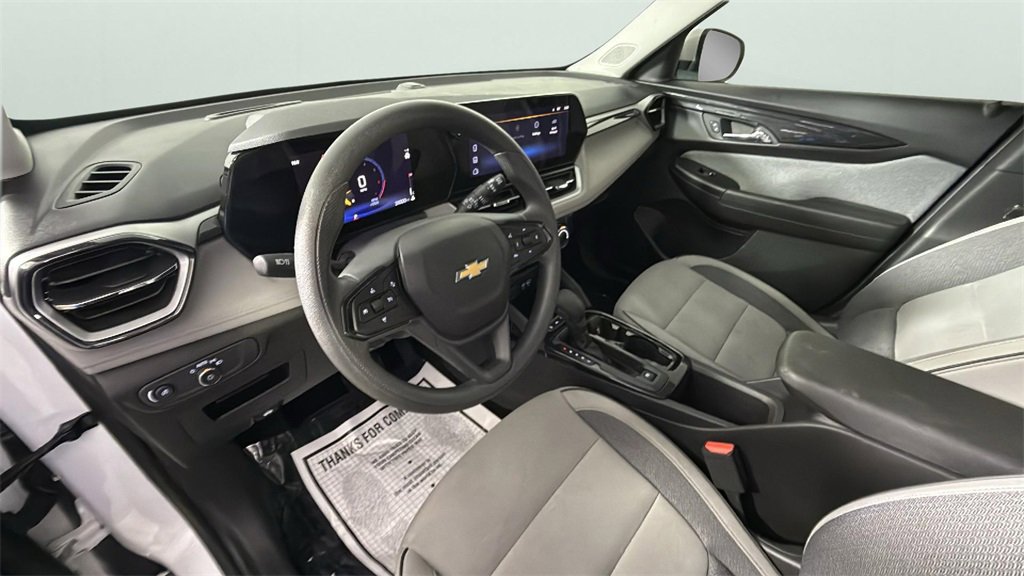 Certified 2024 Chevrolet TrailBlazer LT w/ Driver Confidence Package image 34