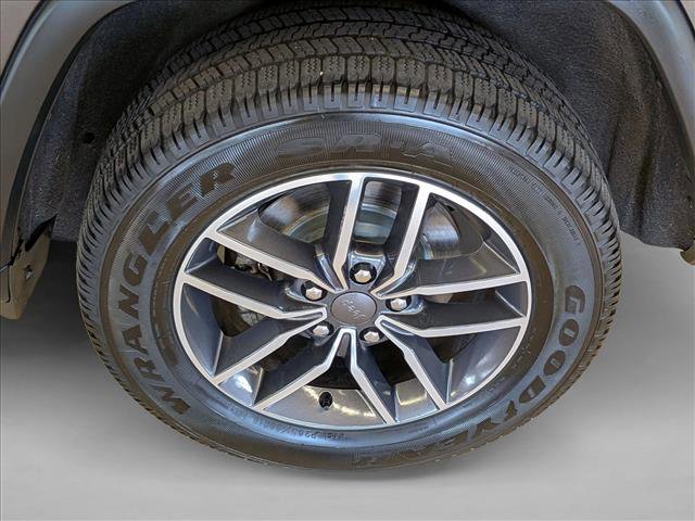 Used 2019 Jeep Grand Cherokee Limited AWD/4WD image 26