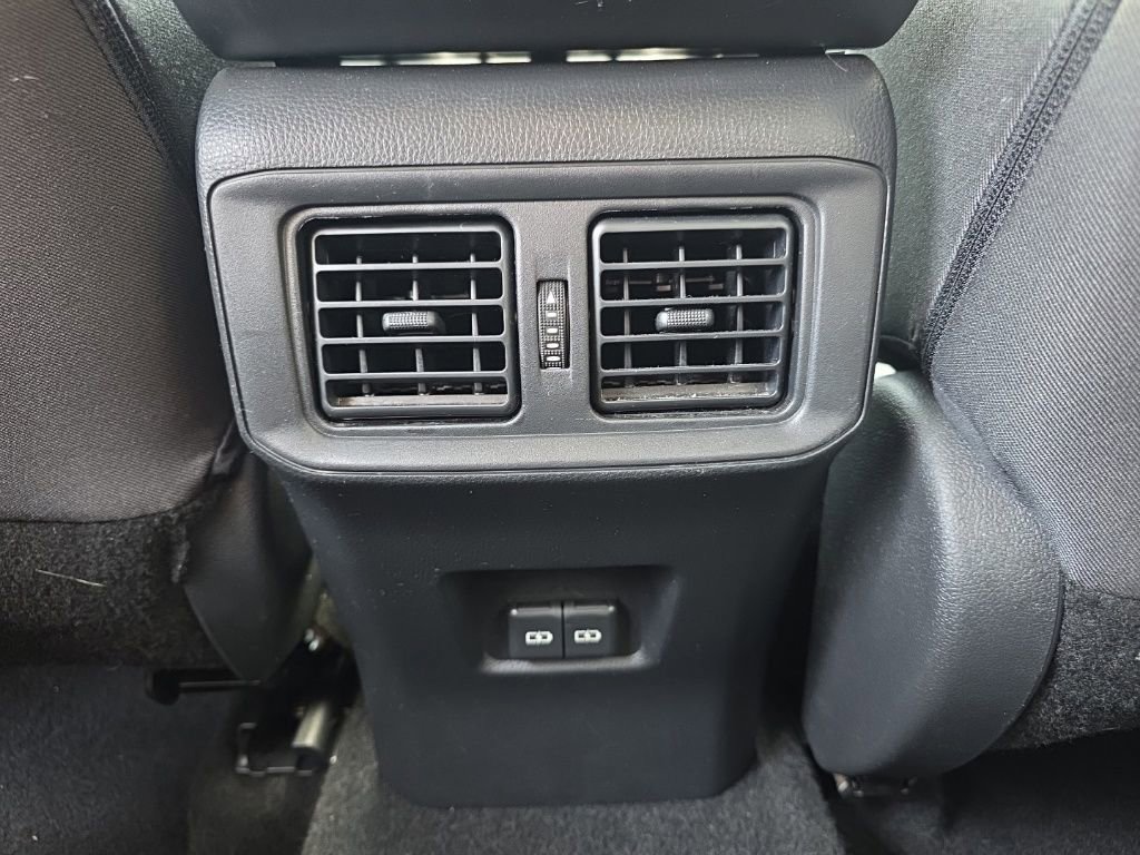 Used 2024 Toyota RAV4 XLE image 17