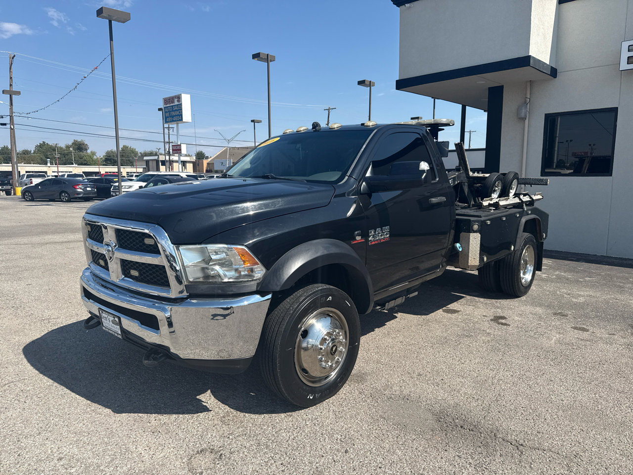 Used 2016 RAM 4500 Tradesman w/ Power & Remote Entry Group RWD image 2