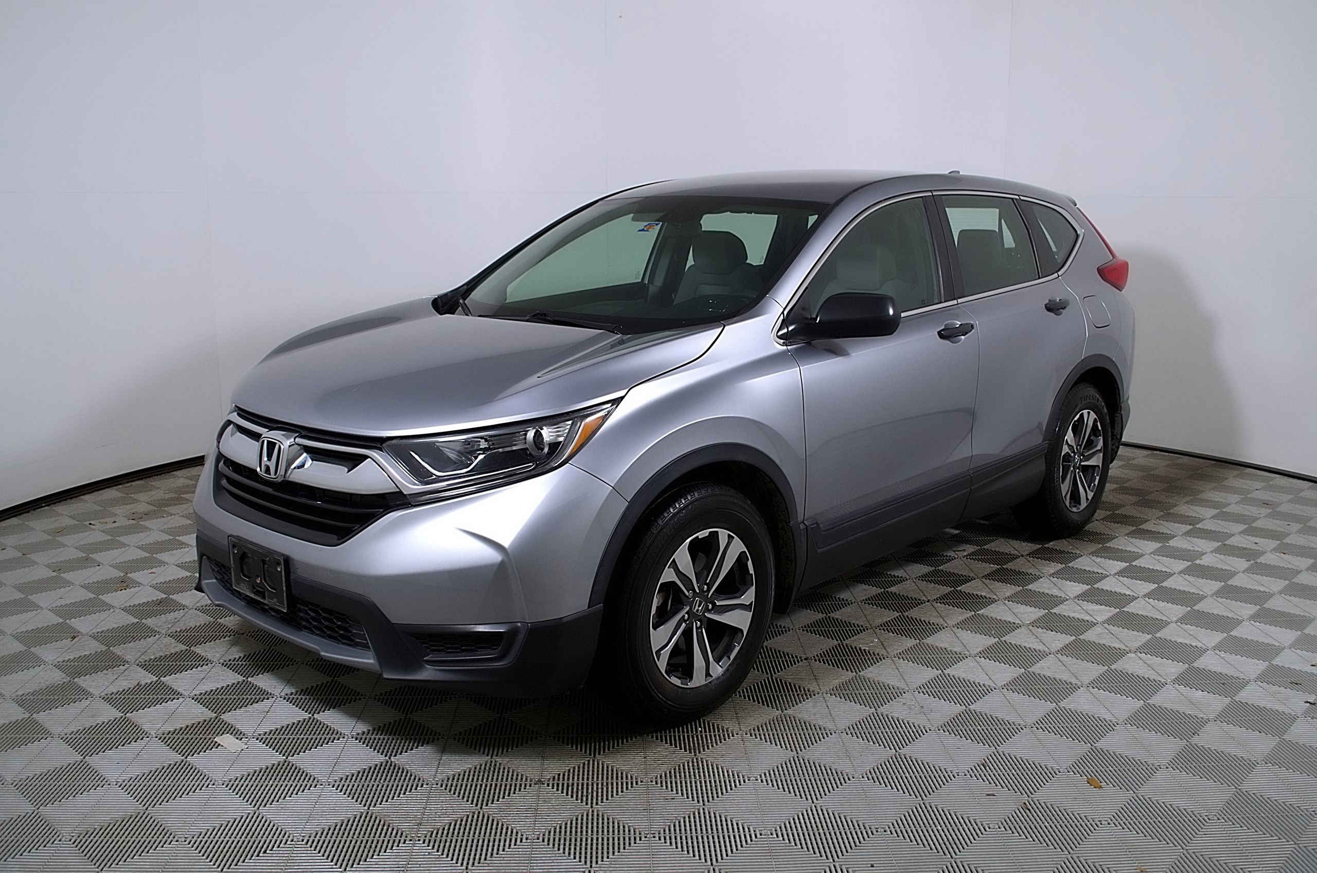 Used 2018 Honda CR-V LX image 3
