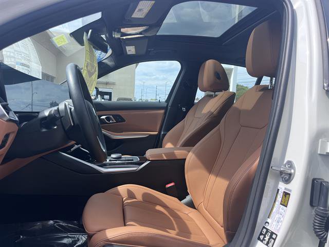 New 2024 BMW 330i xDrive Sedan w/ Convenience Package image 17