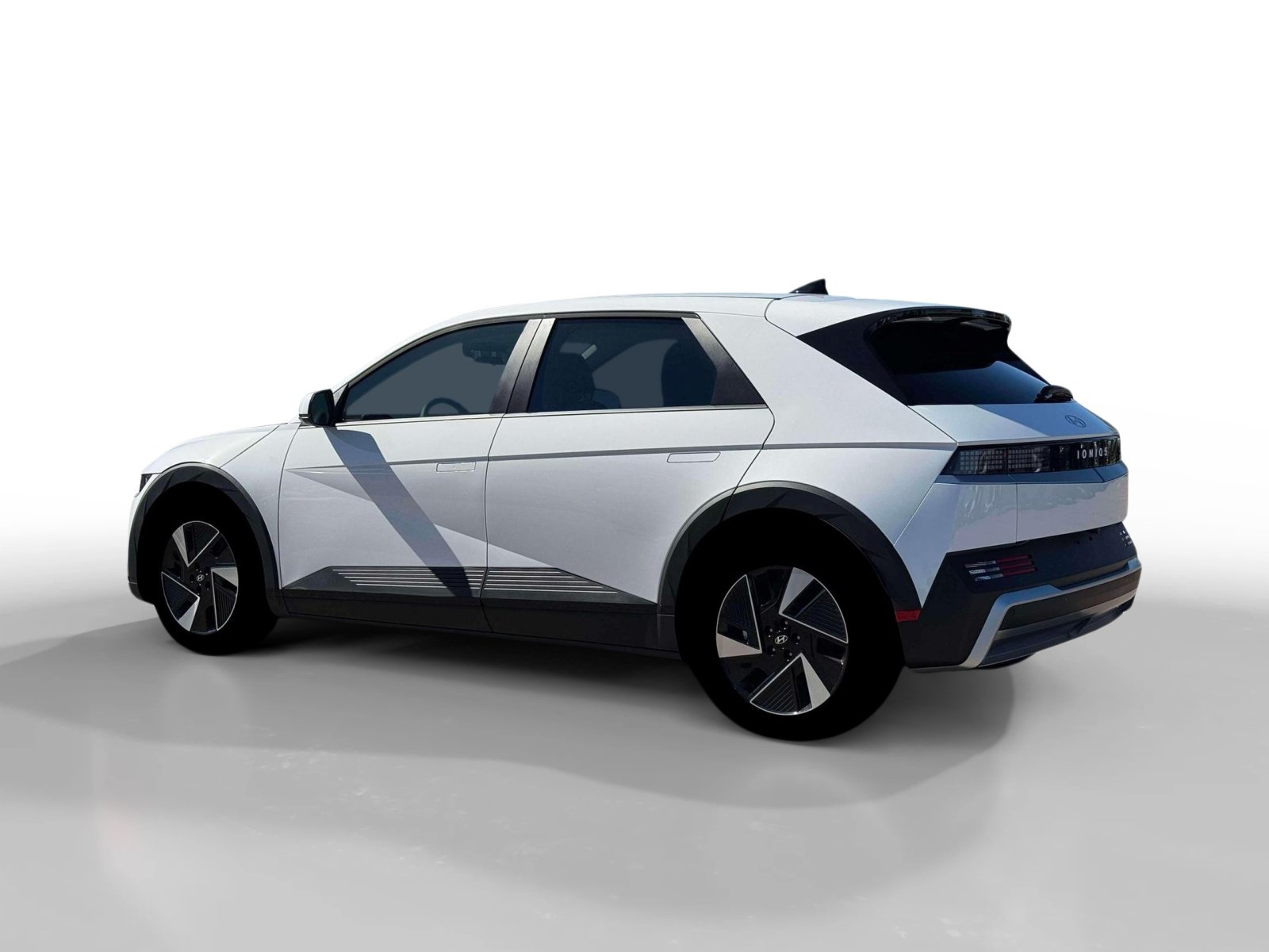 New 2026 Hyundai Ioniq 5 SE RWD image 4