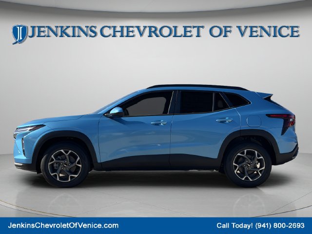 New 2026 Chevrolet Trax LT w/ Sunroof Package FWD image 8