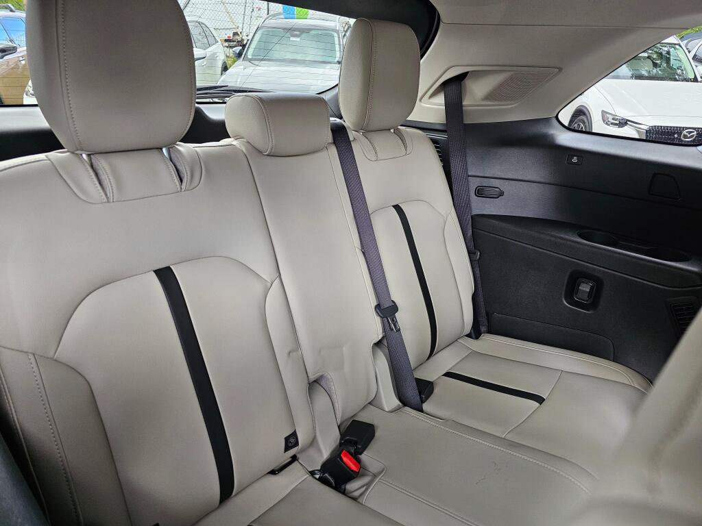Certified 2024 MAZDA CX-90 Plug-In Hybrid w/ Premium Pkg AWD/4WD image 14