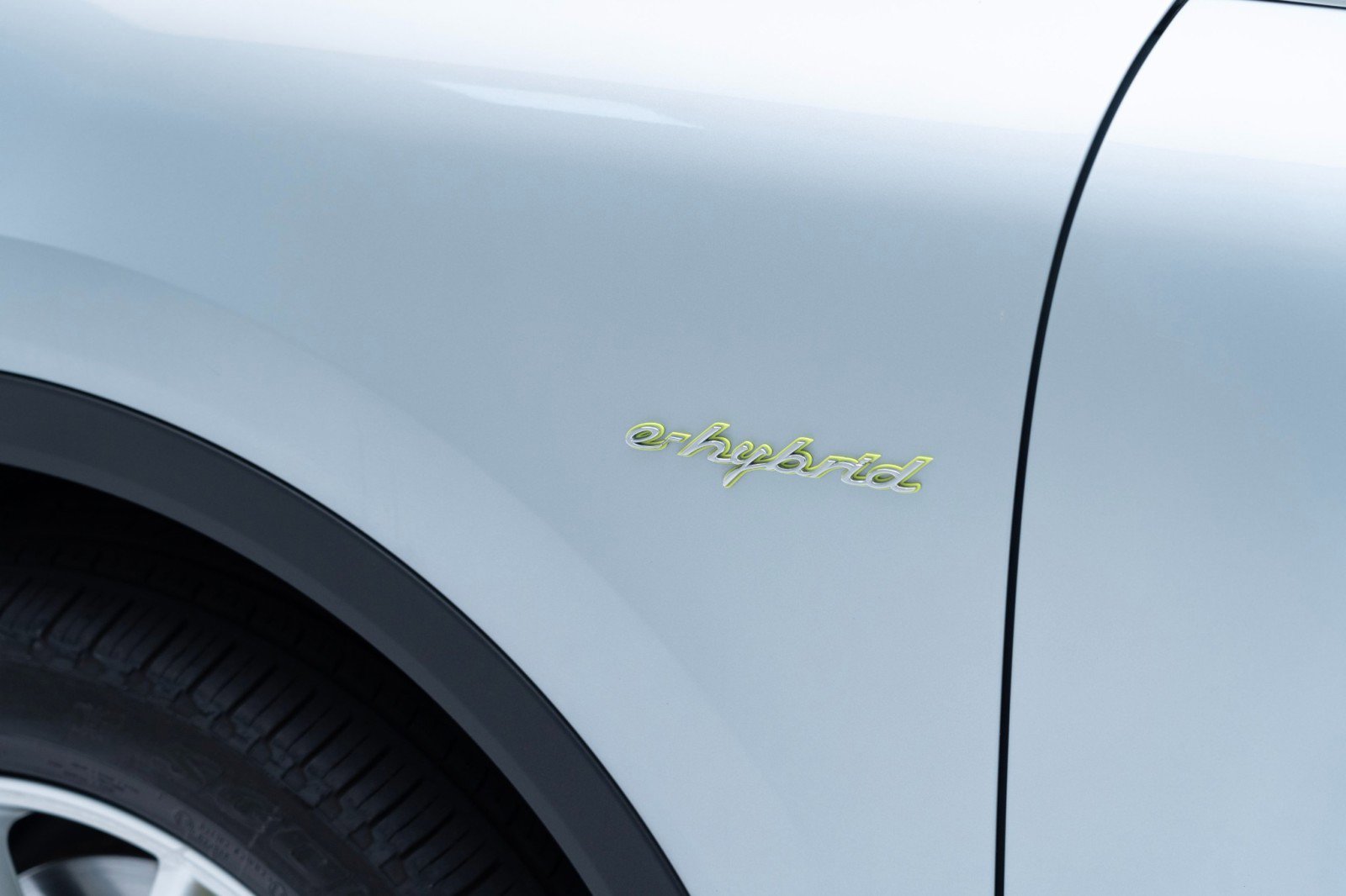 Certified 2022 Porsche Cayenne E-Hybrid image 13