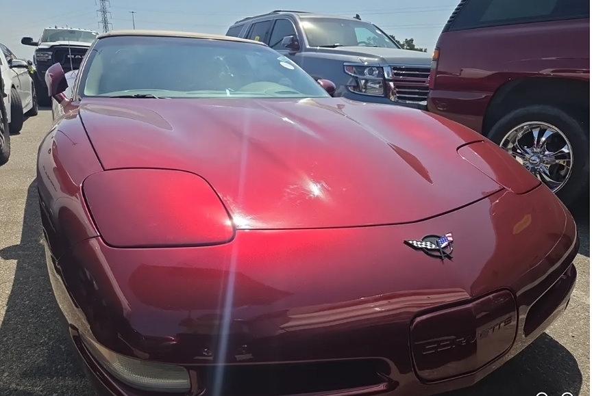 Used 2003 Chevrolet Corvette Convertible w/ Preferred Equipment Group1 RWD image 2